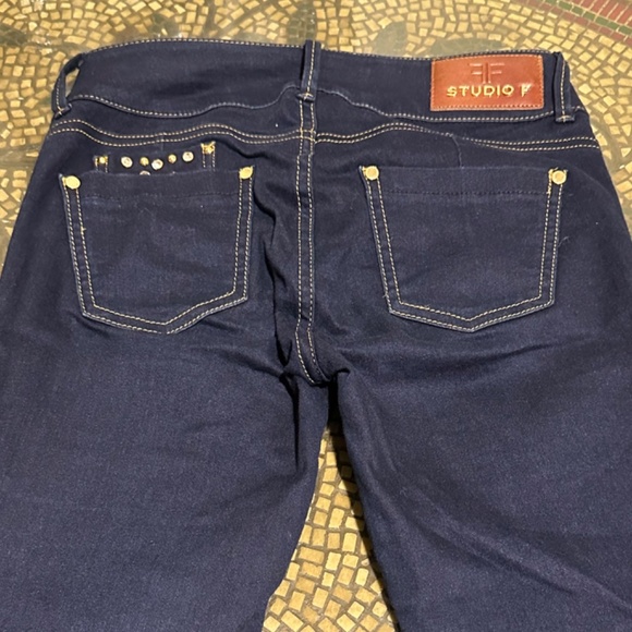 Studio F Colombian Woman’s Blue Denim Skinny Dark Wash Jeans - Picture 2 of 8